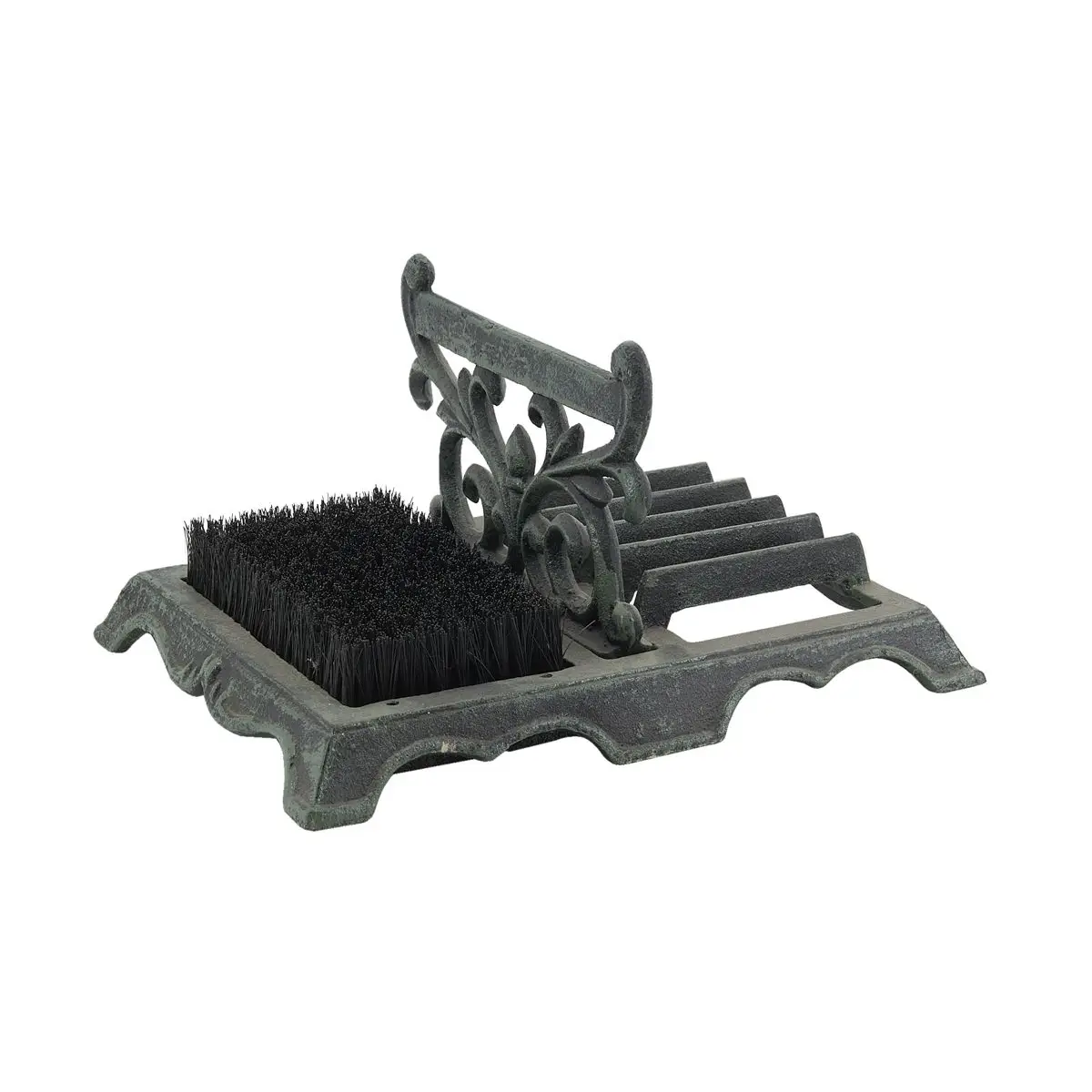 Gratte pied en fonte et brosse