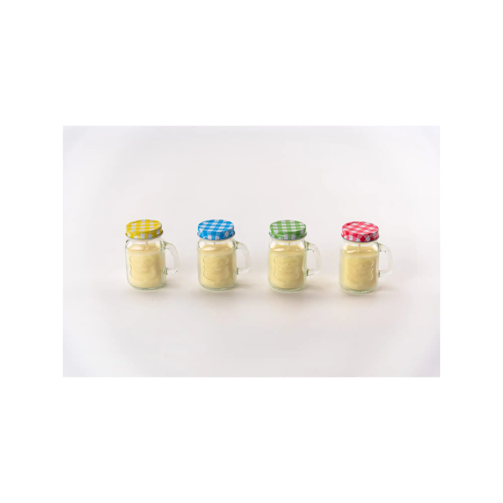 Lot de 4 bougies citronnelle d’extérieure – Contre les moustiques – A la cire de soja – 7 x 8,5 cm