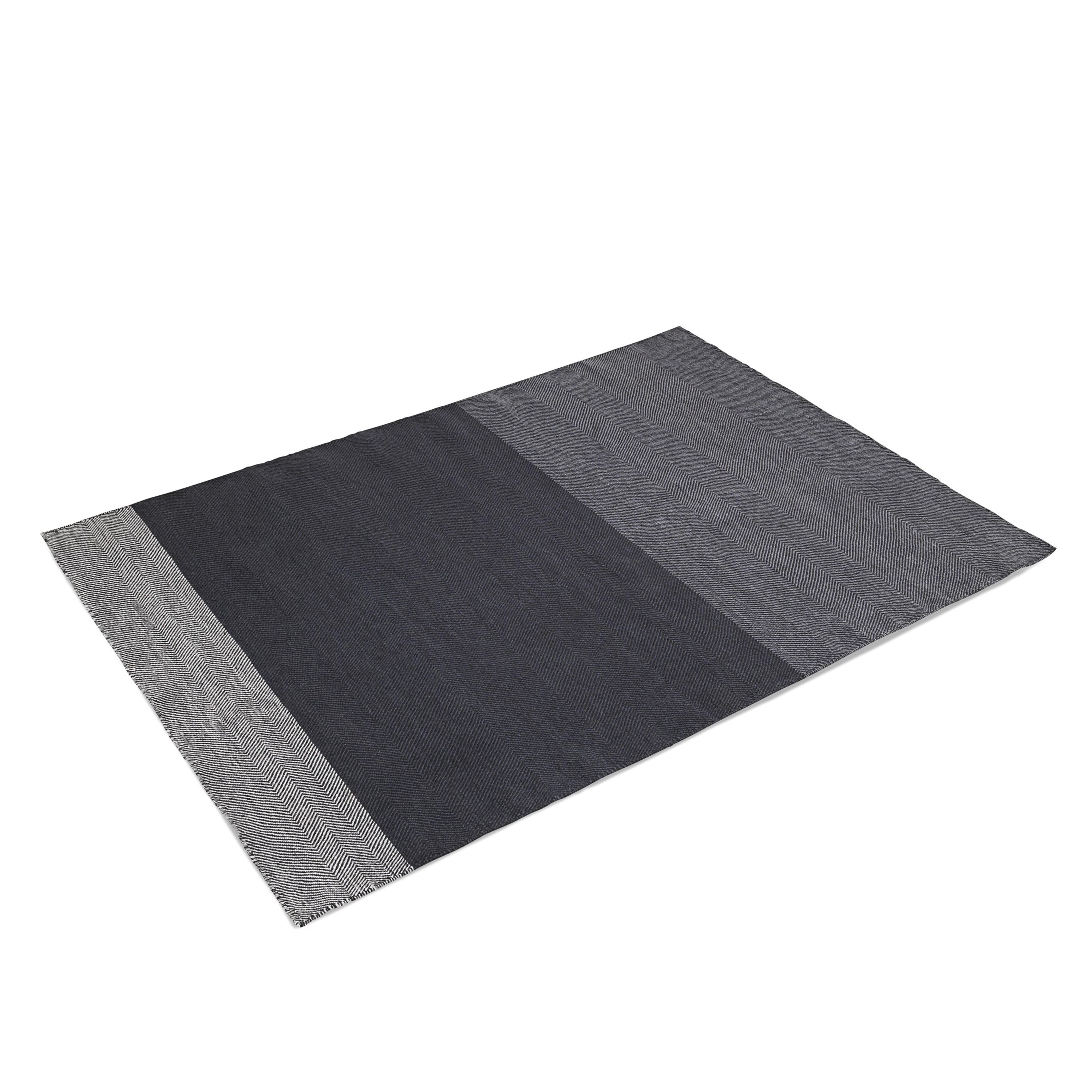 Alfombra Varjo, 200×300 cm.jo{font-size:18px}gris oscuro