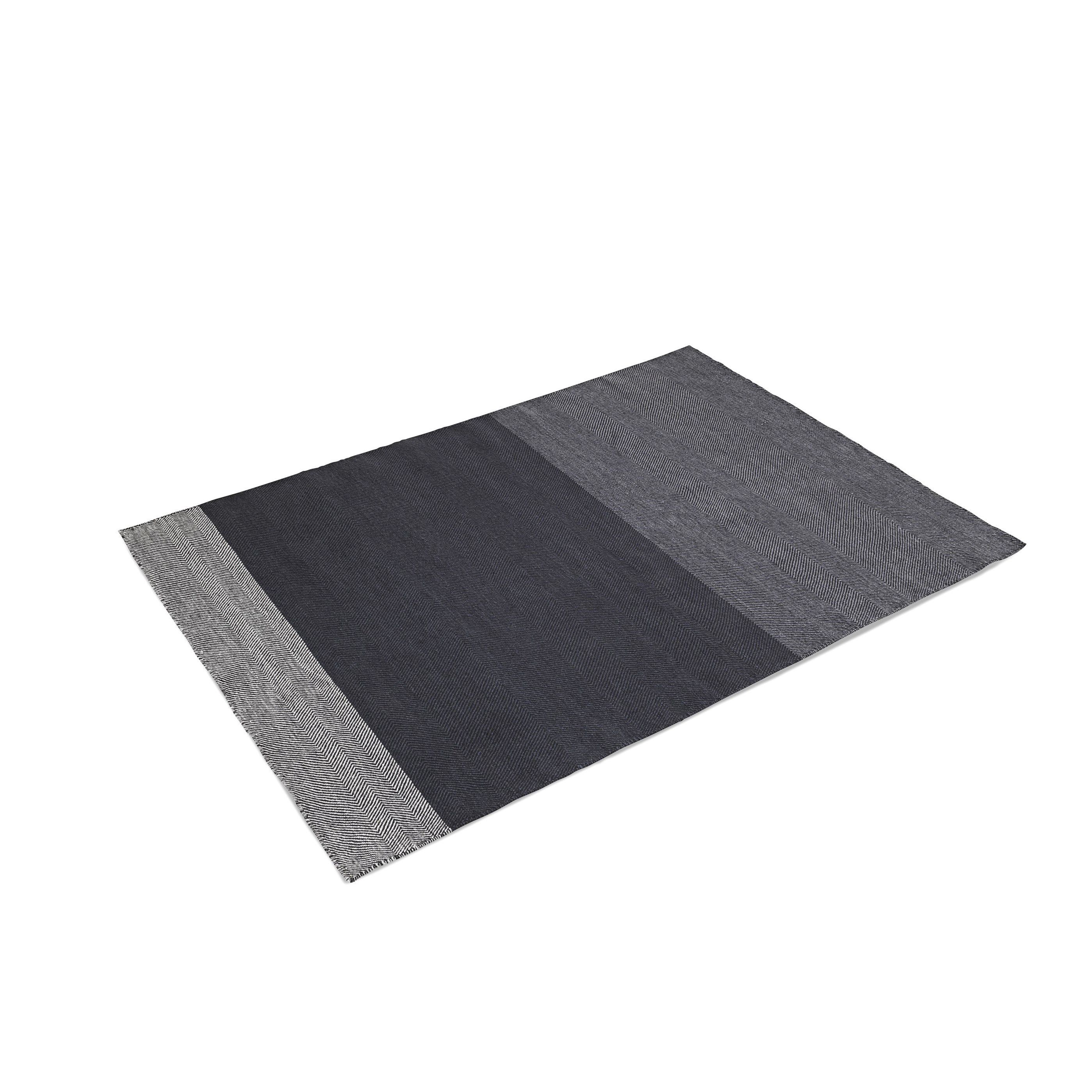 Alfombra Varjo, 170×240 cm.jr{font-size:18px}gris oscuro