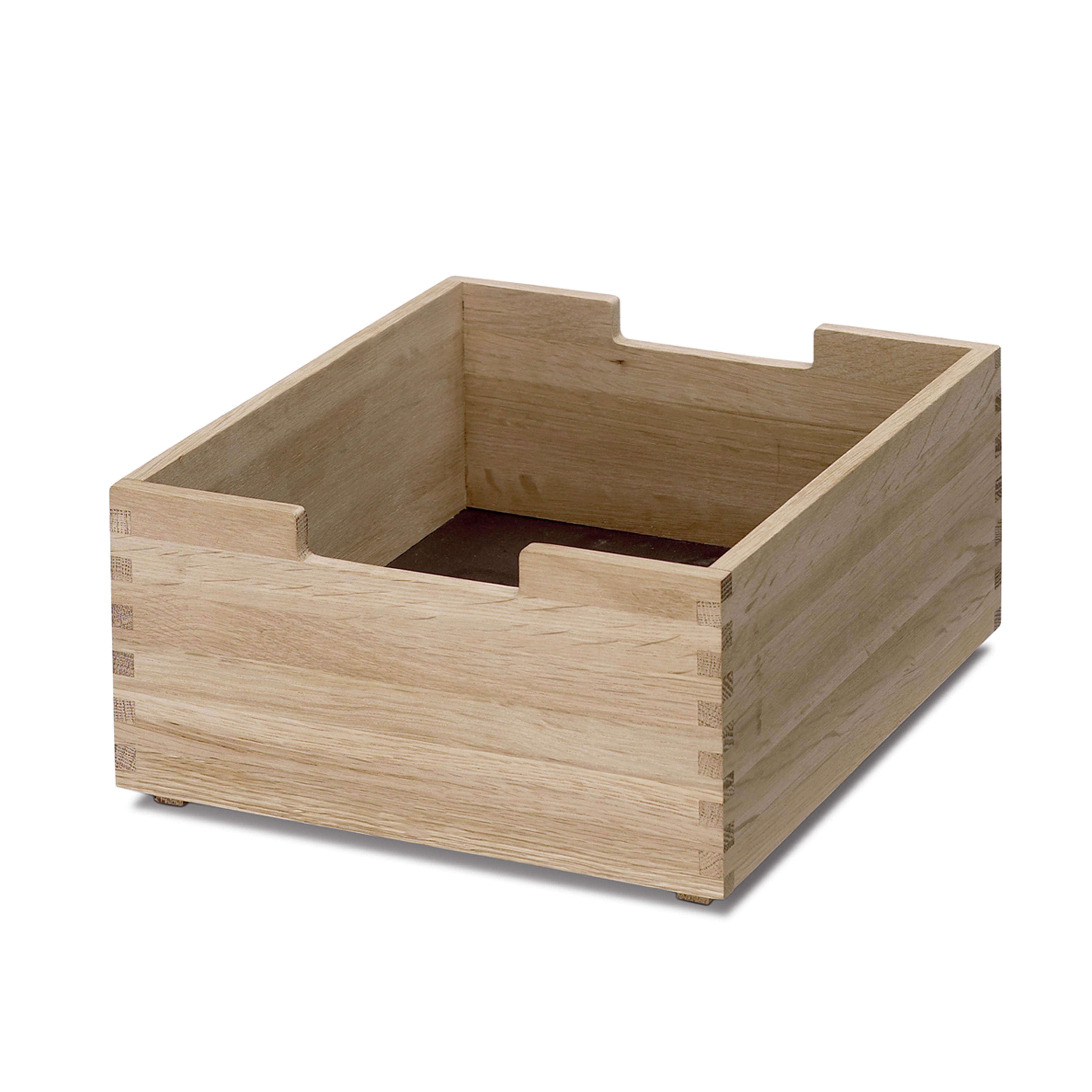 Caja de almacenaje Cutter.iy{font-size:18px}Roble